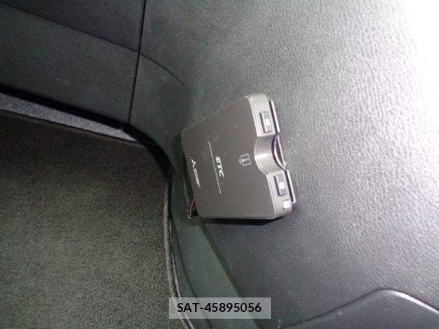 Nissan SERENA 2022-05 8101859-19
