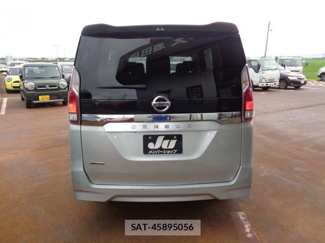 Nissan SERENA 2022-05 8101859-4