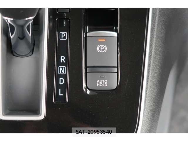 Nissan SERENA 2022-08 8132344-23