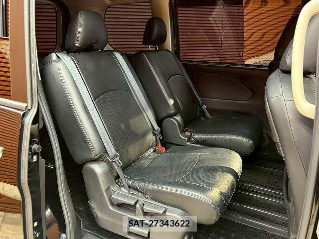 Nissan SERENA 2021-08 8146677-10