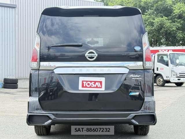 Nissan SERENA 2016-11 8159196-17