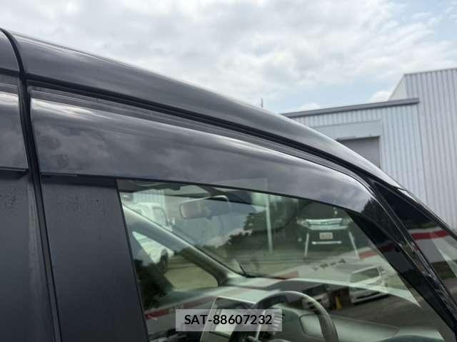 Nissan SERENA 2016-11 8159196-27