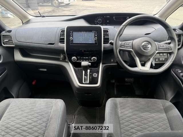 Nissan SERENA 2016-11 8159196-4