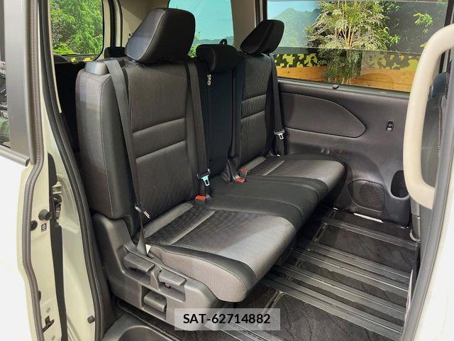 Nissan SERENA 2022-07 8210142-10