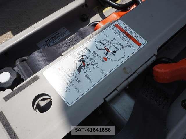 Nissan SERENA 2020-01 8210141-12