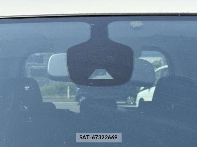Nissan SERENA 2017-01 8210144-9