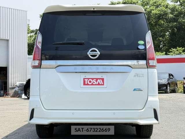 Nissan SERENA 2017-01 8210144-18