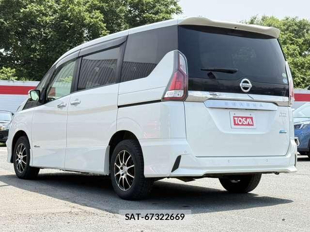 Nissan SERENA 2017-01 8210144-24
