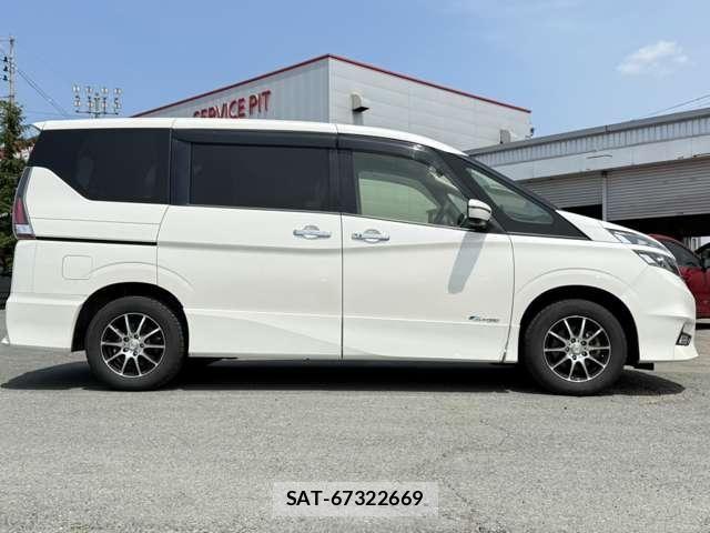Nissan SERENA 2017-01 8210144-25