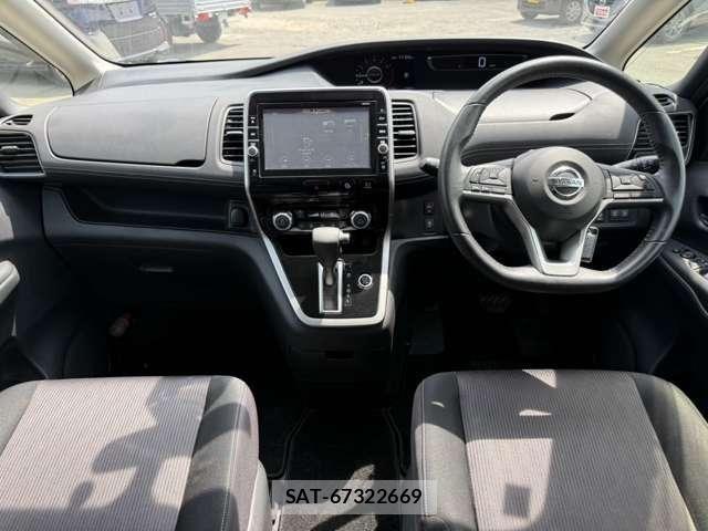 Nissan SERENA 2017-01 8210144-4