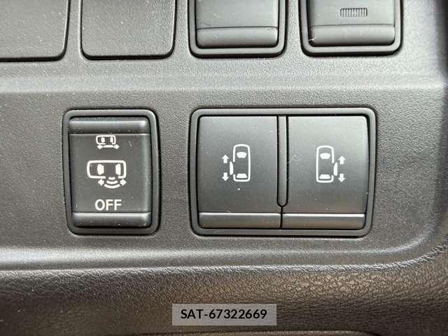 Nissan SERENA 2017-01 8210144-5