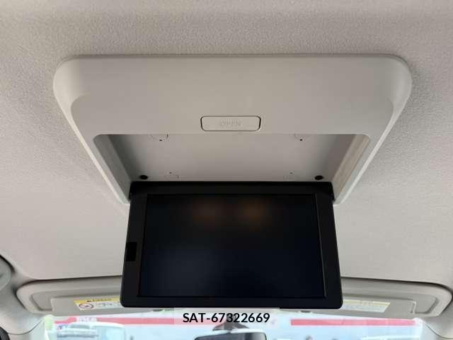 Nissan SERENA 2017-01 8210144-6