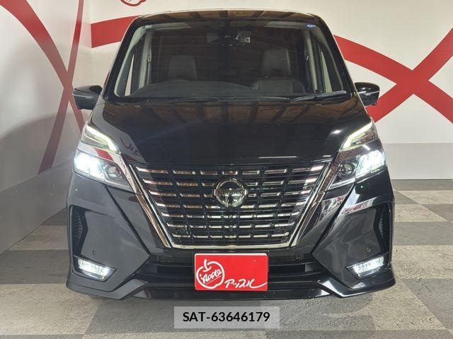 Nissan SERENA 2021-02 8210140-3