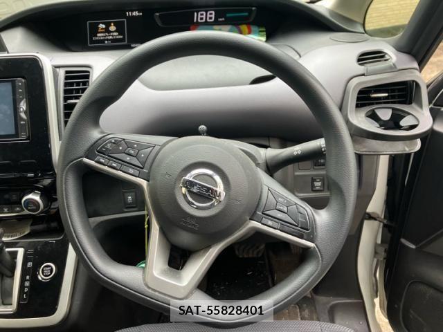 Nissan SERENA 2018-01 8231747-10