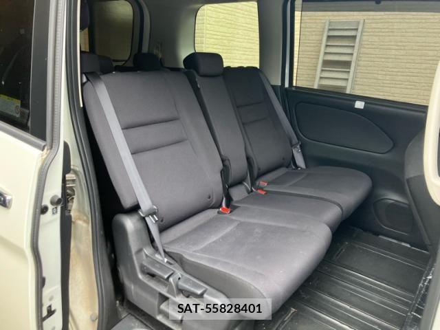 Nissan SERENA 2018-01 8231747-12
