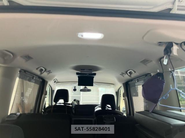 Nissan SERENA 2018-01 8231747-18