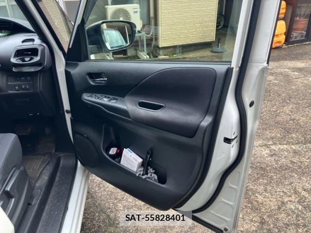 Nissan SERENA 2018-01 8231747-7