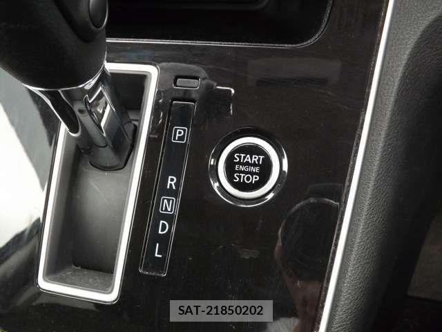 Nissan SERENA 2022-03 8231745-9