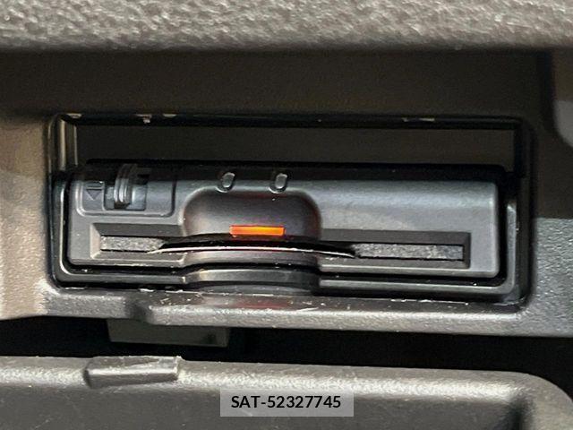 Nissan SERENA 2016-01 8246665-6