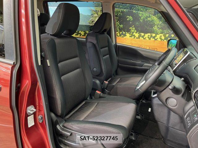 Nissan SERENA 2016-01 8246665-8