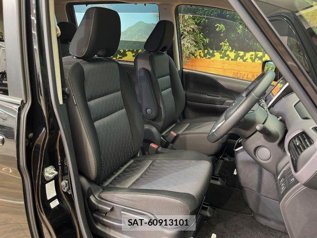 Nissan SERENA 2021-11 8246663-9