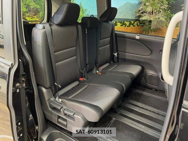 Nissan SERENA 2021-11 8246663-10