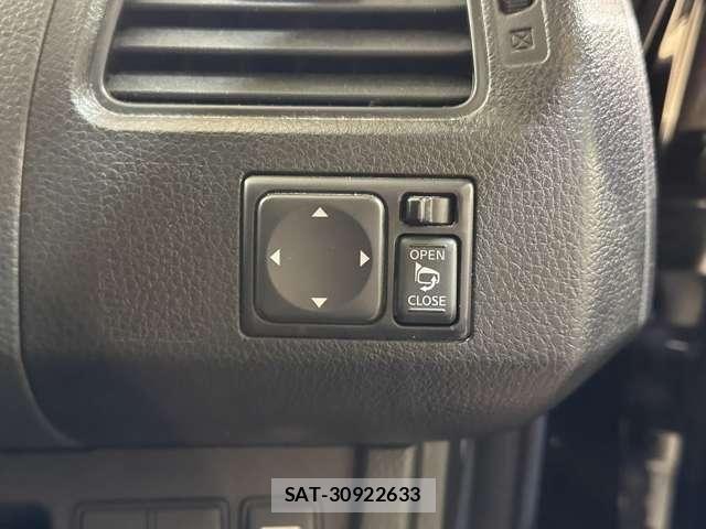 Nissan SERENA 2013-11 8246667-13