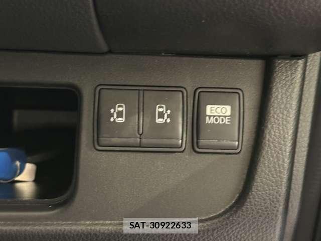 Nissan SERENA 2013-11 8246667-14