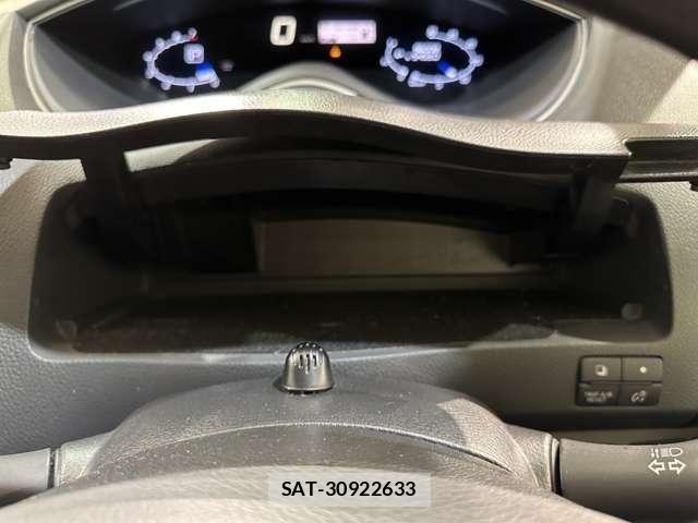 Nissan SERENA 2013-11 8246667-26