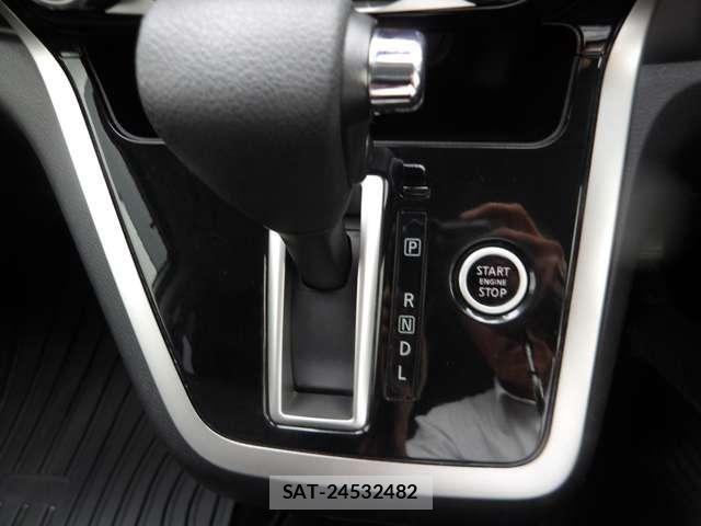 Nissan SERENA 2017-01 8317022-17