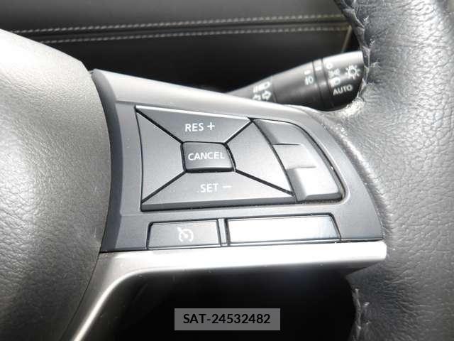 Nissan SERENA 2017-01 8317022-19