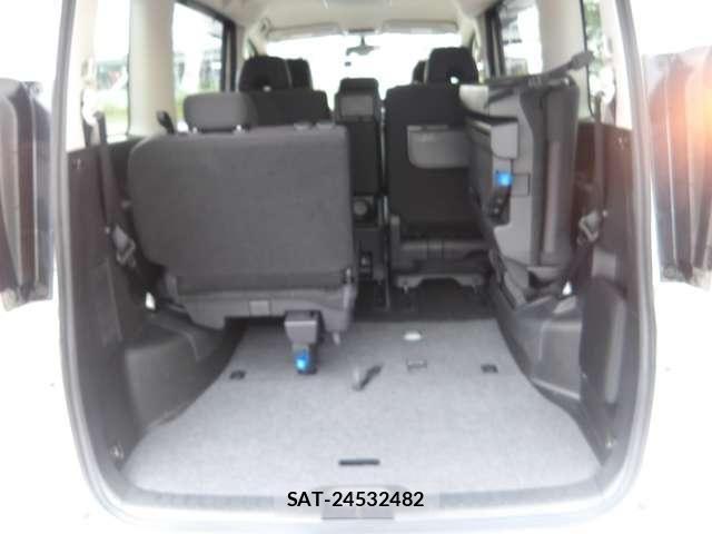 Nissan SERENA 2017-01 8317022-28