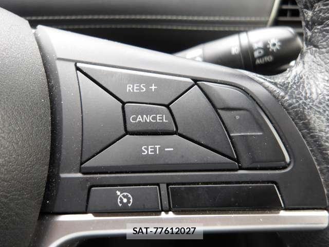 Nissan SERENA 2018-02 8317023-14