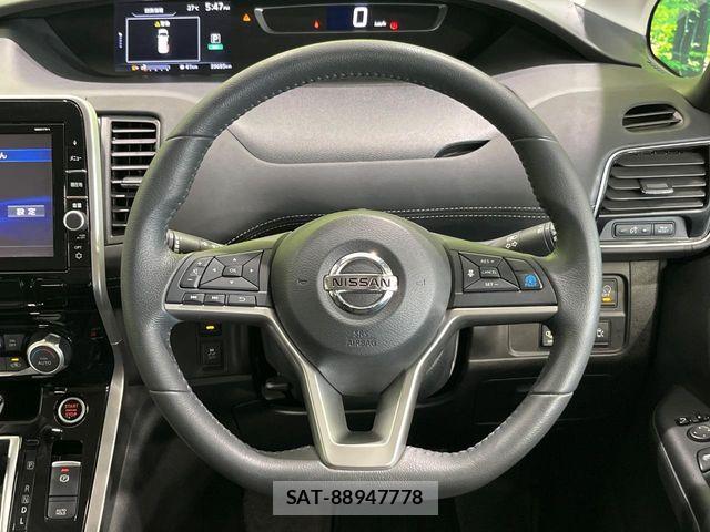 Nissan SERENA 2017-12 8337829-11