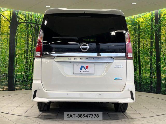 Nissan SERENA 2017-12 8337829-15