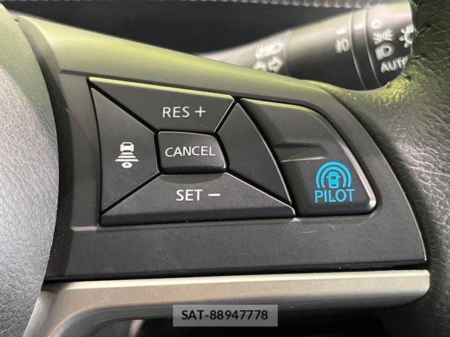 Nissan SERENA 2017-12 8337829-6