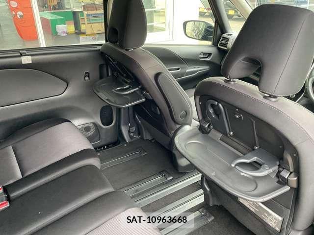 Nissan SERENA 2021-11 8368660-9