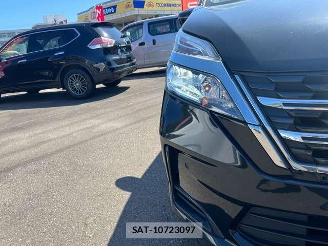 Nissan SERENA 2021-11 8368661-11