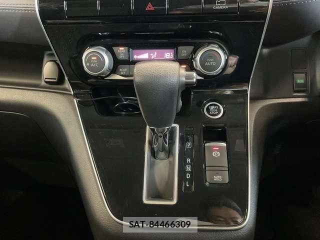 Nissan SERENA 2021-11 8368659-14