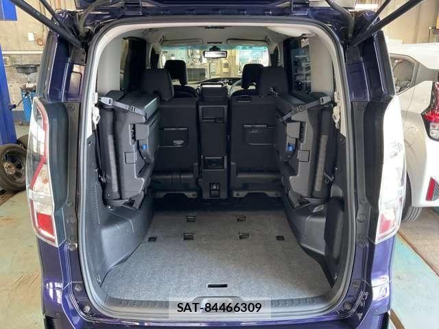 Nissan SERENA 2021-11 8368659-24