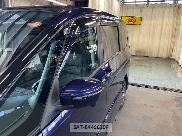 Nissan SERENA 2021-11 8368659-6