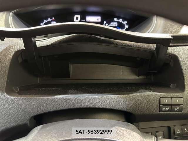 Nissan SERENA 2015-11 8368663-24