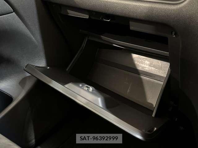 Nissan SERENA 2015-11 8368663-26