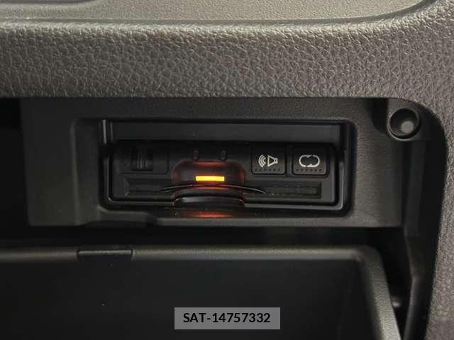 Nissan SERENA 2014-02 8368664-15