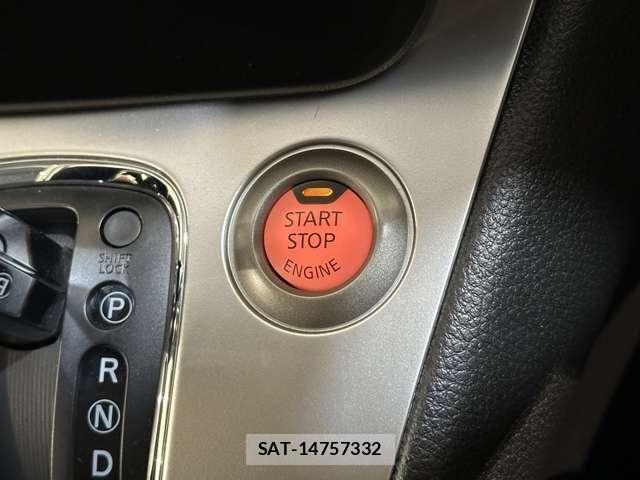 Nissan SERENA 2014-02 8368664-24