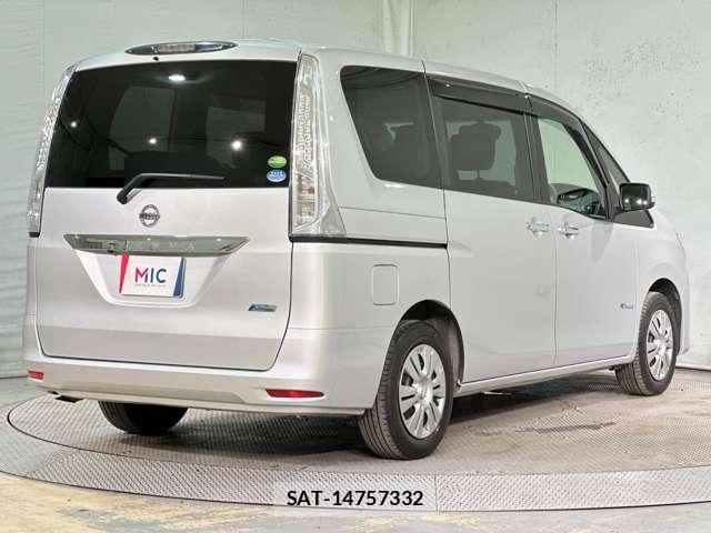 Nissan SERENA 2014-02 8368664-4