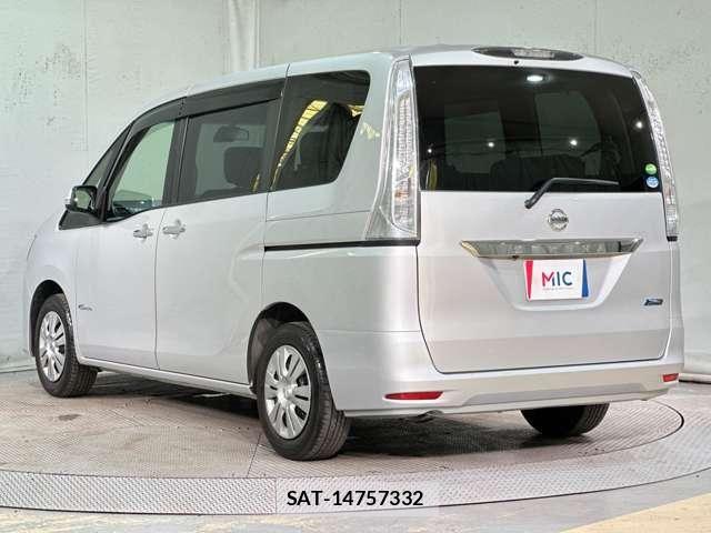 Nissan SERENA 2014-02 8368664-6