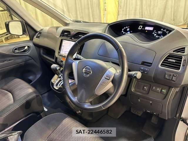 Nissan SERENA 2015-08 8414937-8