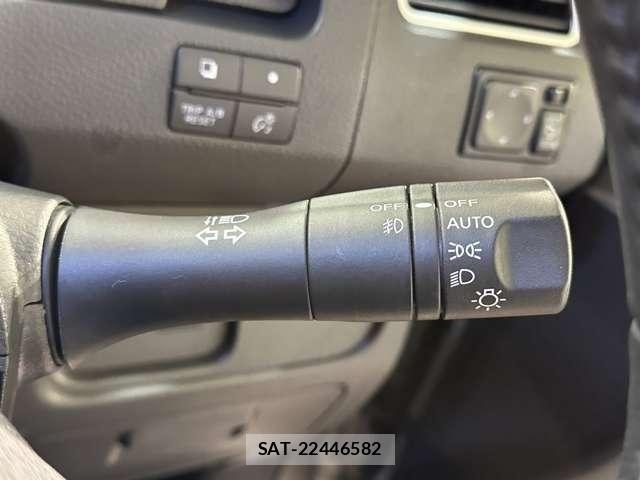 Nissan SERENA 2015-08 8414937-11