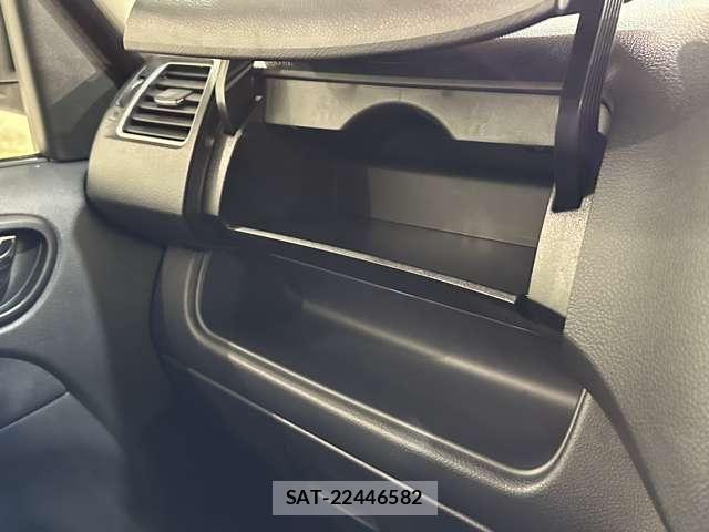Nissan SERENA 2015-08 8414937-27